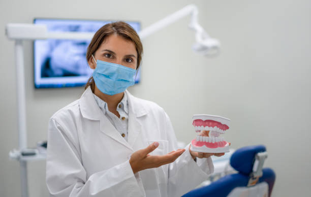Best Urgent Tooth Repair  in Riverbank, CA